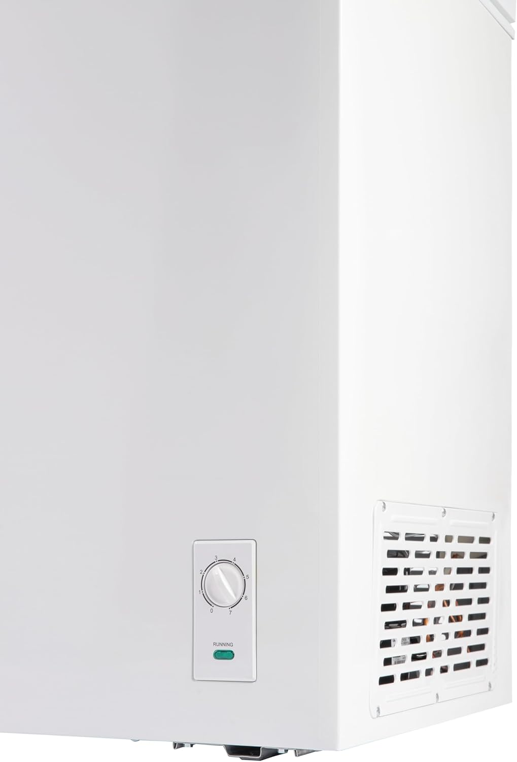 BLACK+DECKER 7.0 Cu. Ft. Chest Freezer, Holds up to 245 Lbs. of Frozen Food with Organizer Basket